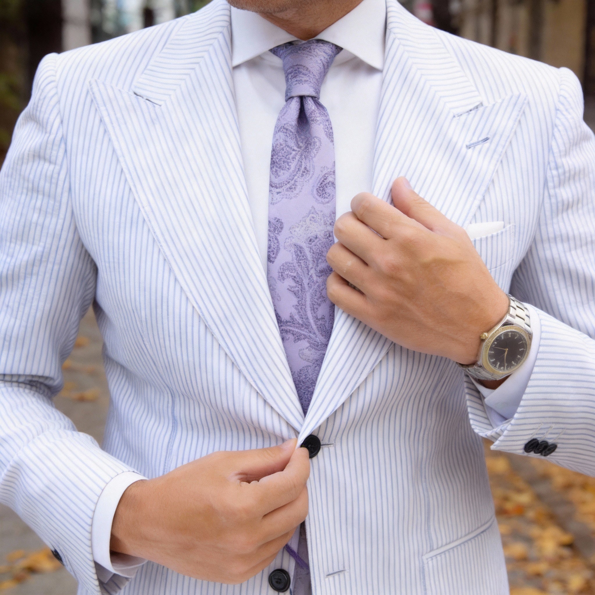 Light Purple Necktie With Gray Paisley Pattern