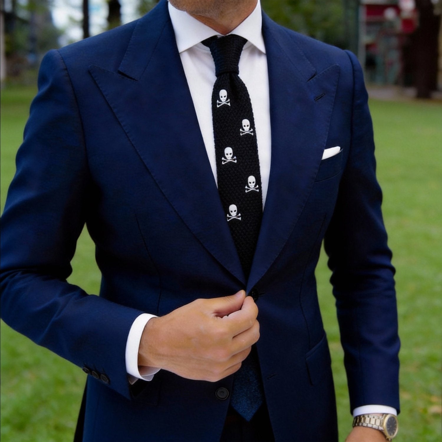 Black With White Skull And Crossbones Necktie